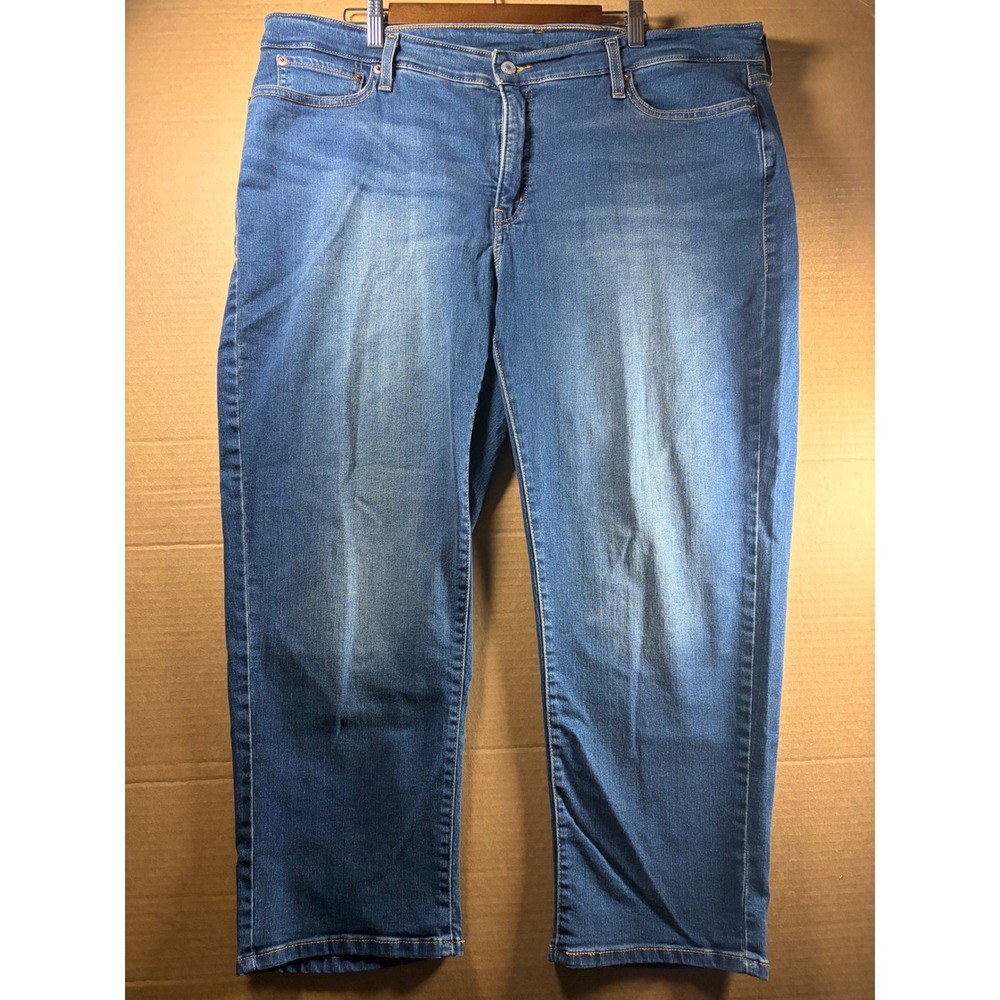 Levi's Women's Classic Straight Cropped Capri Jeans Blue Denim Plus Size 42x24